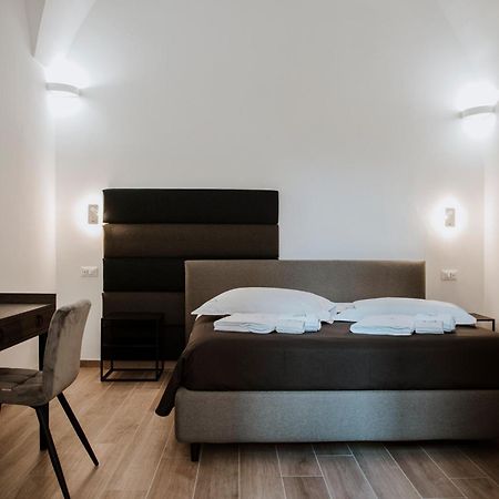 Signuria Dimora Esclusiva Bed and Breakfast Λέτσε Εξωτερικό φωτογραφία