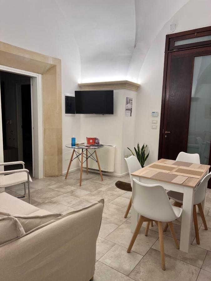 Signuria Dimora Esclusiva Bed and Breakfast Λέτσε Εξωτερικό φωτογραφία