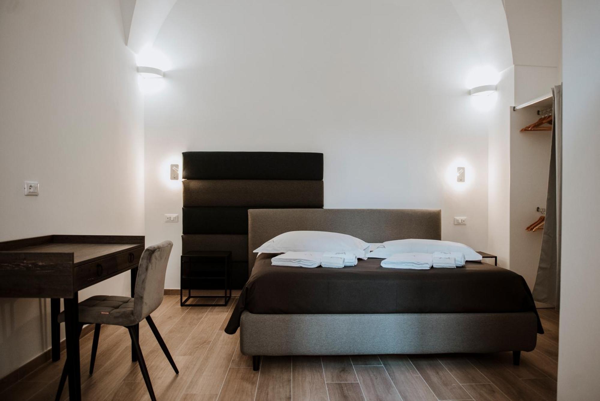 Signuria Dimora Esclusiva Bed and Breakfast Λέτσε Εξωτερικό φωτογραφία