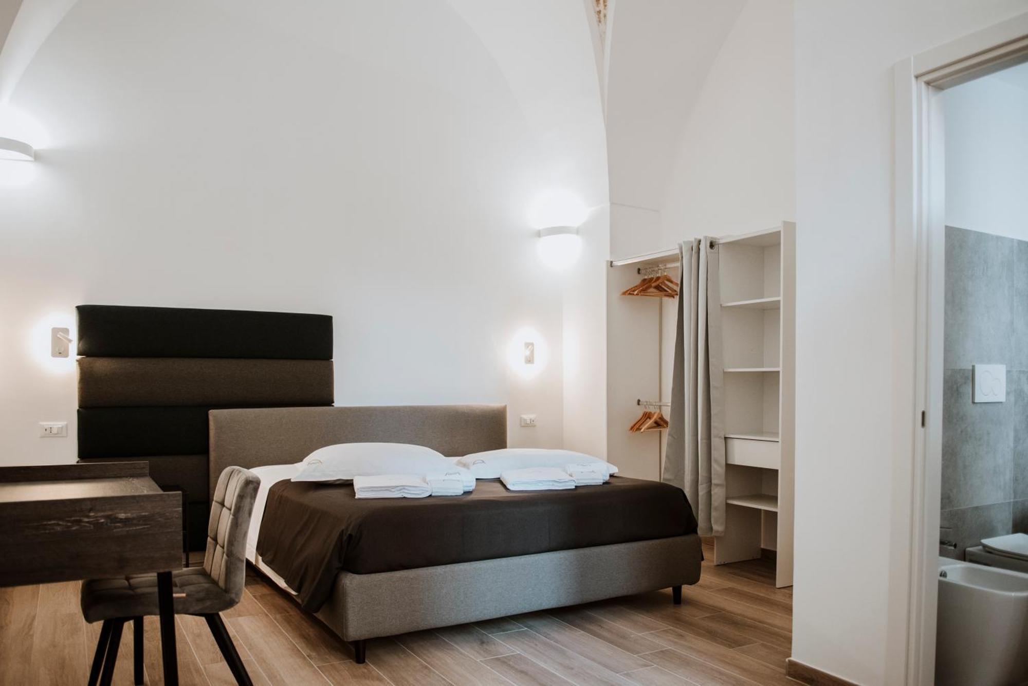 Signuria Dimora Esclusiva Bed and Breakfast Λέτσε Εξωτερικό φωτογραφία